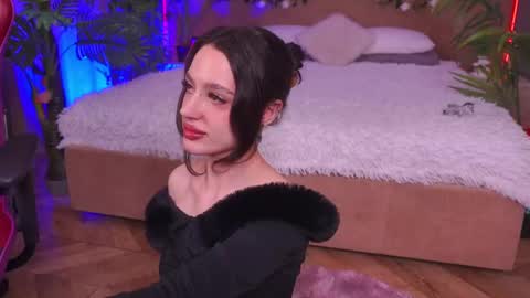 devilinee online show from 02-26-25, 07:09