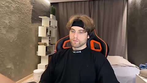 devilnut1 online show from 03-18-26, 06:38