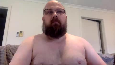 Snapshot of devilwings2 chatting on 12-21-25, 08:05 devilwings2 online show from 12-21-25, 08:05