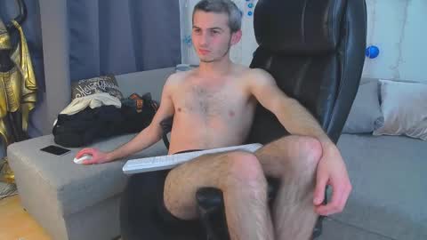 devin_ho online show from 12-15-24, 10:58