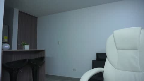 Snapshot of devin_hunter chatting on 12-02-24, 02:41 Devin Hunter online show from 12-02-24, 02:41