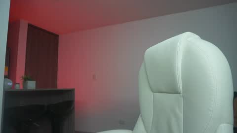 Snapshot of devin_hunter chatting on 12-15-24, 12:51 Devin Hunter online show from 12-15-24, 12:51