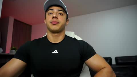 Snapshot of devin_hunter chatting on 01-03-25, 03:05 Devin Hunter online show from 01-03-25, 03:05