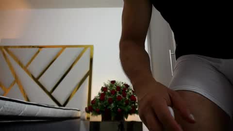 Snapshot of devin_hunter chatting on 02-18-25, 11:52 Devin Hunter online show from 02-18-25, 11:52