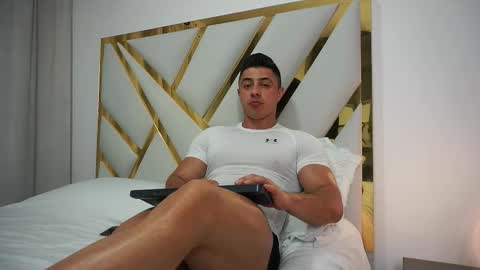 Snapshot of devin_hunter chatting on 10-02-25, 03:35 Devin Hunter online show from 10-02-25, 03:35