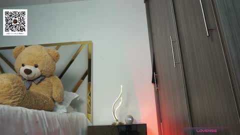 Devin Hunter online show from 11-29-25, 12:46