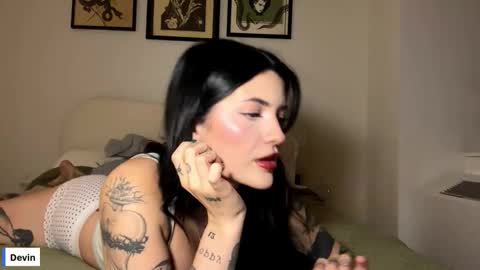 Devin online show from 10-09-25, 11:47