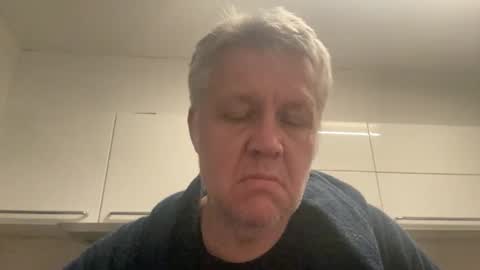 Snapshot of devon_nite chatting on 03-12-26, 11:11 Devon online show from 03-12-26, 11:11