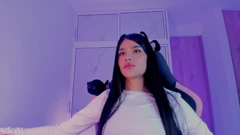 Sara 3 online show from 06-03-26, 10:37