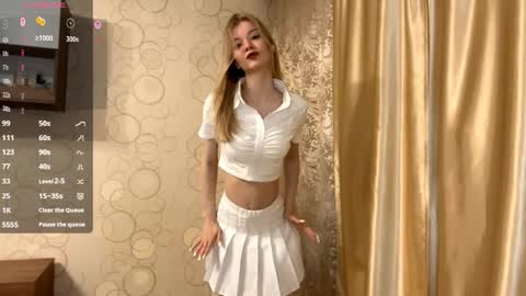 Snapshot of dewdropdoll chatting on 05-07-26, 03:39 dewdropdoll online show from 05-07-26, 03:39