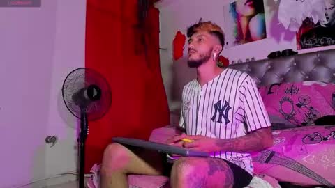 dex_ak586 online show from 10-17-25, 01:53