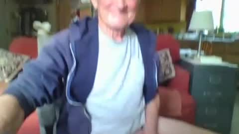 Snapshot of dexter99 chatting on 11-08-25, 09:57 Dexter online show from 11-08-25, 09:57