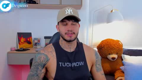 JULIAN online show from 03-11-25, 05:46