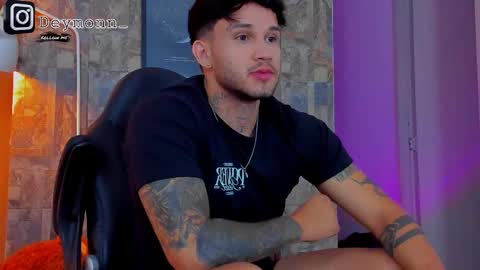 JULIAN online show from 09-25-25, 01:31