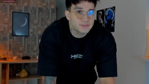 JULIAN online show from 06-11-26, 02:53