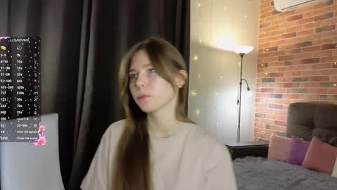 Kira online show from 11-18-25, 05:06