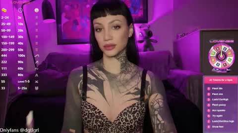 Snapshot of dgtlgrl chatting on 10-02-25, 02:24 dgtlgrl online show from 10-02-25, 02:24