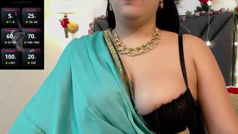 Snapshot of dharanisnisha chatting on 04-25-26, 12:30 dharanisnisha online show from 04-25-26, 12:30