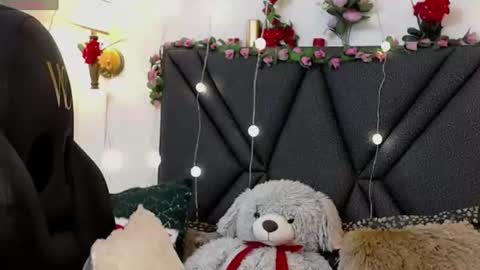 Snapshot of dharanisnisha chatting on 06-19-26, 02:21 dharanisnisha online show from 06-19-26, 02:21