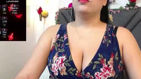 Snapshot of dharanisnisha chatting on 06-23-26, 12:25 dharanisnisha online show from 06-23-26, 12:25