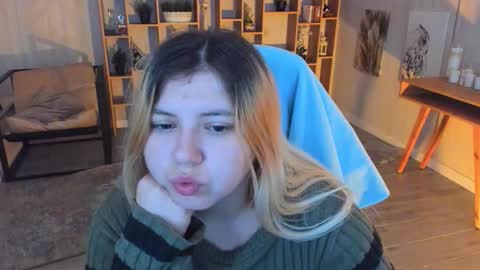 Dia online show from 10-26-25, 07:42