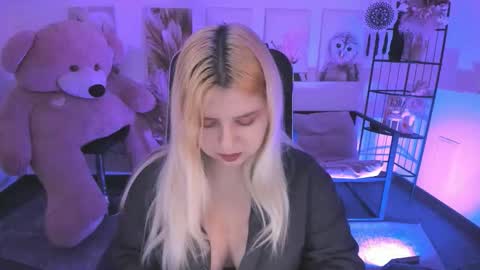 Dia online show from 12-13-25, 07:53