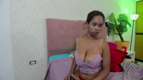 Snapshot of diabla_sexyboobs chatting on 01-20-25, 03:15 D I A B L A online show from 01-20-25, 03:15