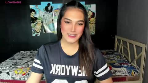 Snapshot of diamond_foxy chatting on 05-12-26, 08:22 Wency online show from 05-12-26, 08:22