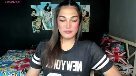Snapshot of diamond_foxy chatting on 07-16-26, 09:04 Wency online show from 07-16-26, 09:04