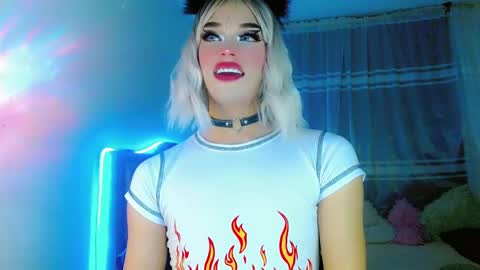 Snapshot of diamond_hott1 chatting on 12-15-24, 10:18 AmayaGirl online show from 12-15-24, 10:18