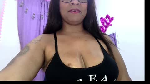 Snapshot of diamondd_gold chatting on 07-06-26, 01:19 diamondd_gold online show from 07-06-26, 01:19
