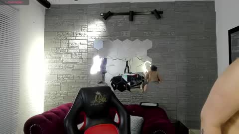 Snapshot of diamondfox_m chatting on 09-30-25, 01:16 Your Diamond online show from 09-30-25, 01:16
