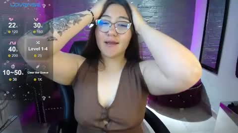 Snapshot of diamondfox_m chatting on 06-22-26, 11:51 Your Diamond online show from 06-22-26, 11:51