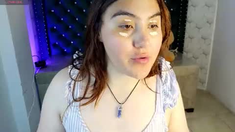 Snapshot of diamondfox_m chatting on 07-17-26, 10:55 Your Diamond online show from 07-17-26, 10:55