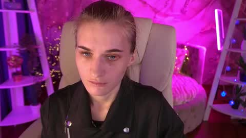 Snapshot of diamondnina chatting on 01-07-26, 07:22 DiamondNina online show from 01-07-26, 07:22