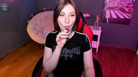 Snapshot of diana__rose chatting on 03-18-26, 10:51 diana__rose online show from 03-18-26, 10:51