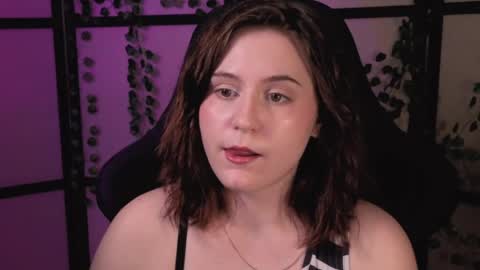 Snapshot of diana_floweri chatting on 05-22-26, 09:37 Diana online show from 05-22-26, 09:37