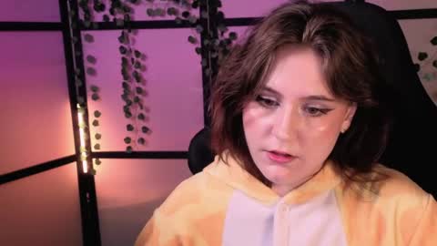 Snapshot of diana_floweri chatting on 05-29-26, 10:46 Diana online show from 05-29-26, 10:46