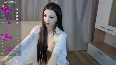 Snapshot of diana_lore chatting on 05-28-26, 07:33 diana_lore online show from 05-28-26, 07:33