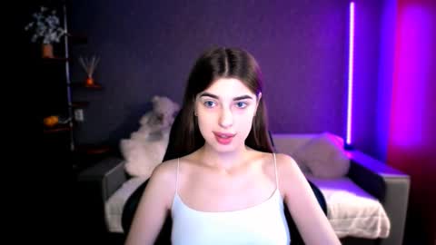 DIANA  online show from 09-22-25, 05:48