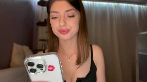 Snapshot of dianaa_lee chatting on 06-16-26, 09:06 DIANA online show from 06-16-26, 09:06