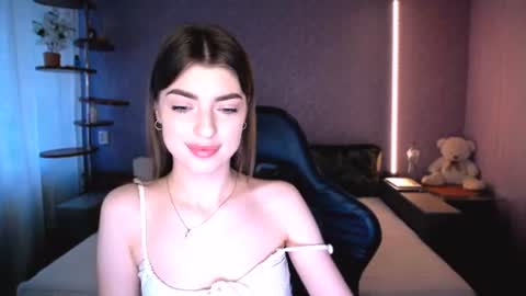 Snapshot of dianaa_lee chatting on 06-30-26, 01:56 DIANA online show from 06-30-26, 01:56