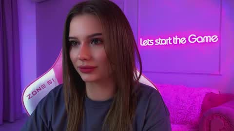 Snapshot of dianabecker chatting on 05-10-26, 06:13 Diana online show from 05-10-26, 06:13