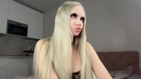 Snapshot of dianadesire_ chatting on 02-02-26, 03:55 Diana online show from 02-02-26, 03:55