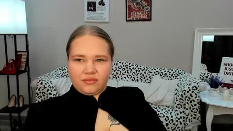 Snapshot of dianakristol chatting on 05-09-26, 07:19 Diana online show from 05-09-26, 07:19