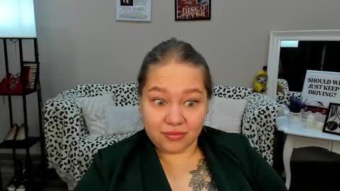 Snapshot of dianakristol chatting on 05-16-26, 05:23 Diana online show from 05-16-26, 05:23