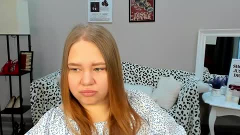 Snapshot of dianakristol chatting on 05-20-26, 06:30 Diana online show from 05-20-26, 06:30