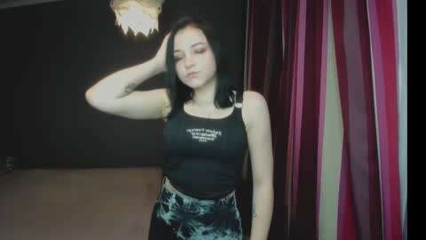 Snapshot of dianaolsens chatting on 11-16-25, 12:55 Diana online show from 11-16-25, 12:55