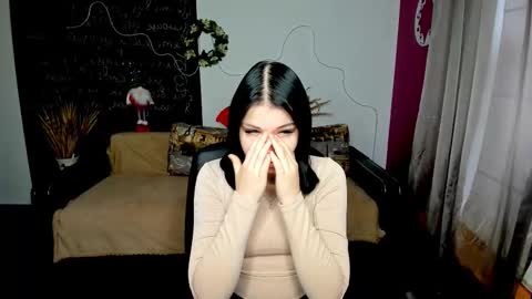 Snapshot of dianaolsens chatting on 12-16-25, 06:51 Diana online show from 12-16-25, 06:51