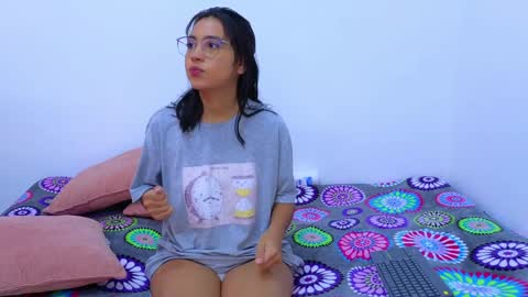 Ana  Leo online show from 02-06-25, 03:09